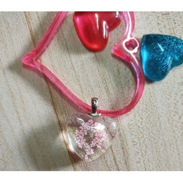 Natural Flower Heart Pendant Necklace (Pink)